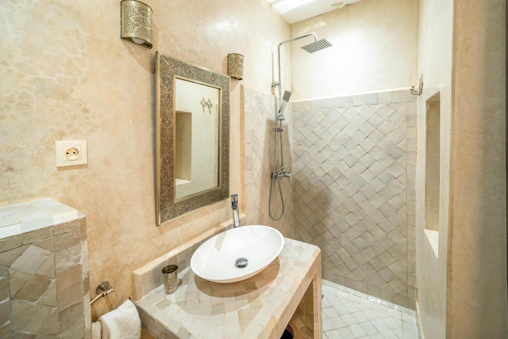 Akasia Riad