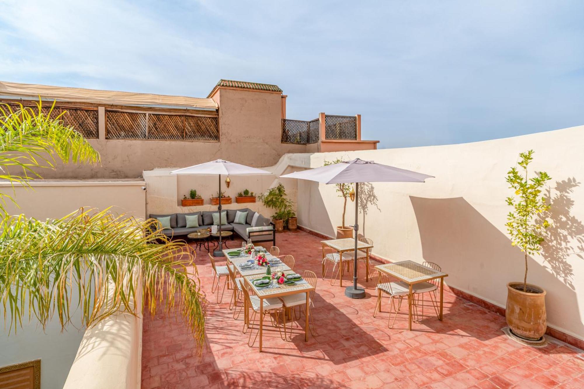 Riad Akasia *
