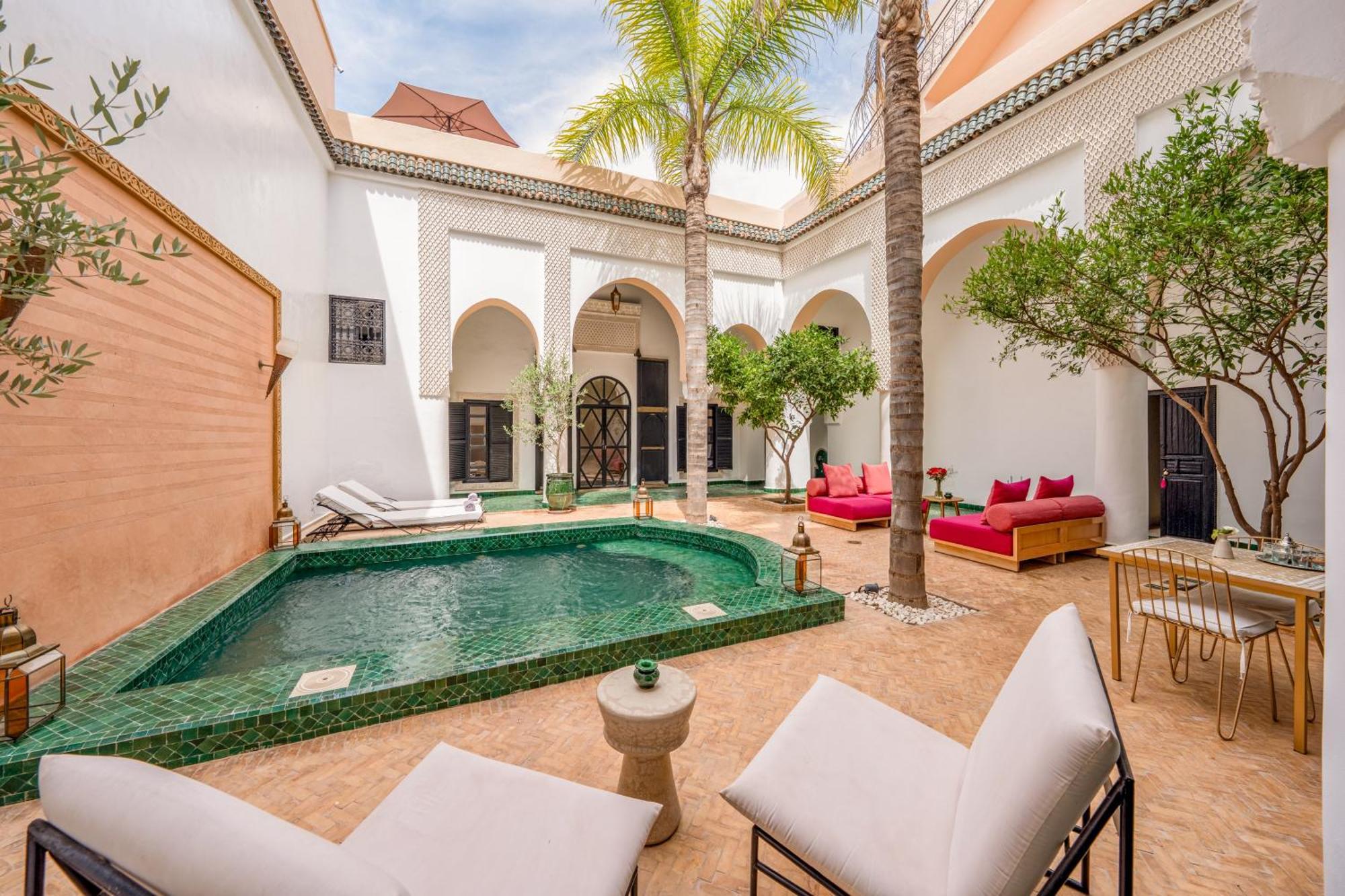 Riad Akasia *