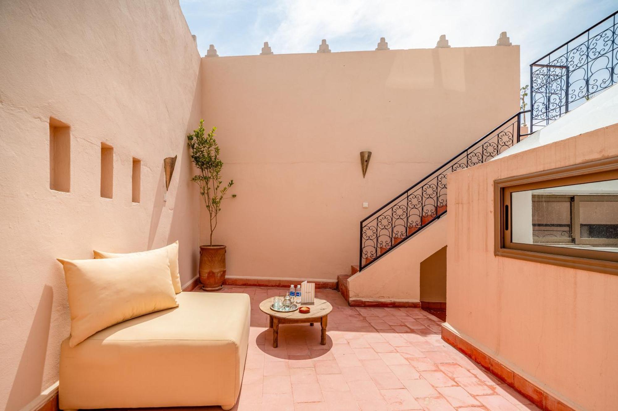 Akasia Riad